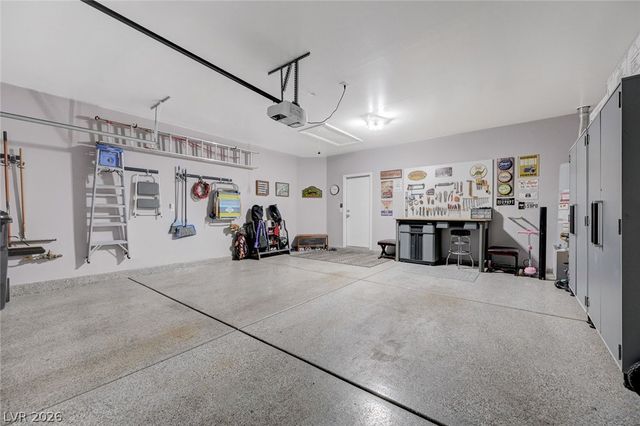 1076 Crescent Falls Street, Henderson, NV 89011