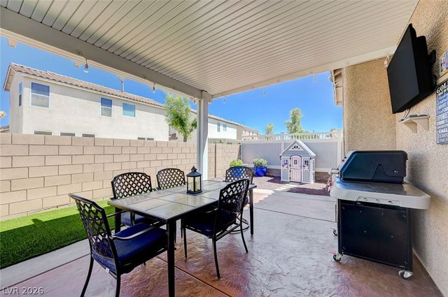 1076 Crescent Falls Street, Henderson, NV 89011