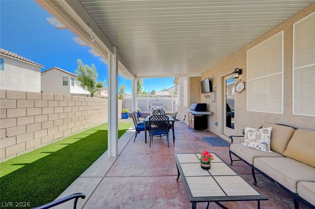 1076 Crescent Falls Street, Henderson, NV 89011