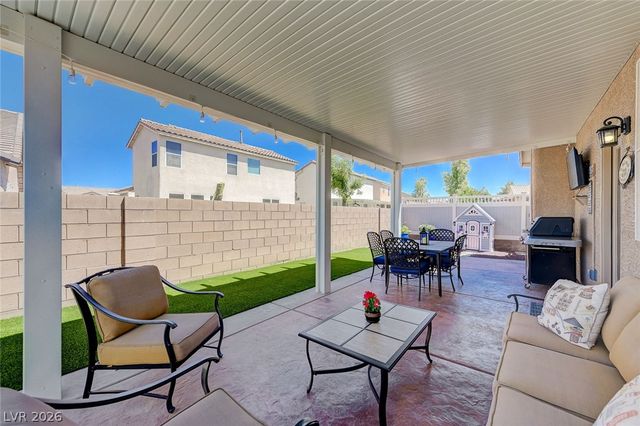 1076 Crescent Falls Street, Henderson, NV 89011