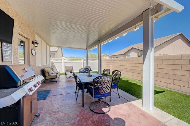 1076 Crescent Falls Street, Henderson, NV 89011