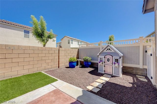 1076 Crescent Falls Street, Henderson, NV 89011