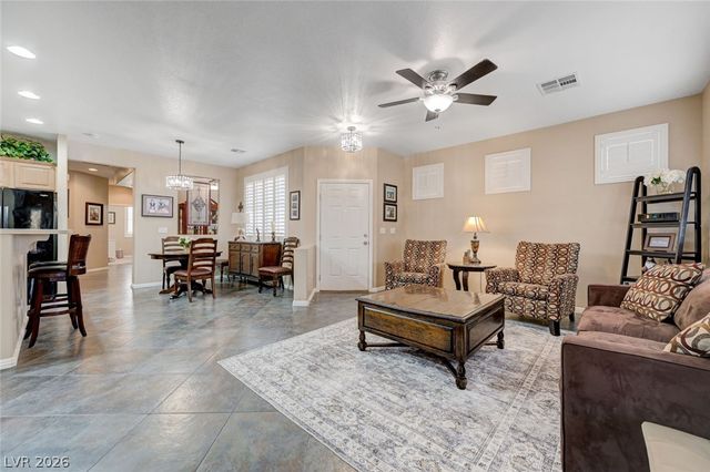 1076 Crescent Falls Street, Henderson, NV 89011