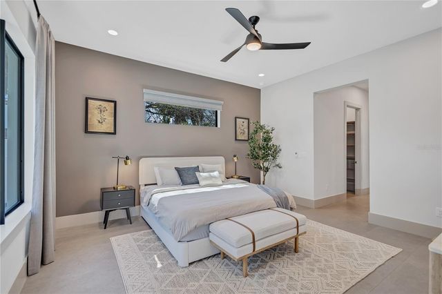 275 LIME CIRCLE, Sarasota, FL 34237