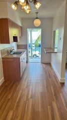 70 NW 77th St 25, Miami, FL 33150