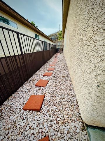 3045 Olivia Heights Avenue, Henderson, NV 89052