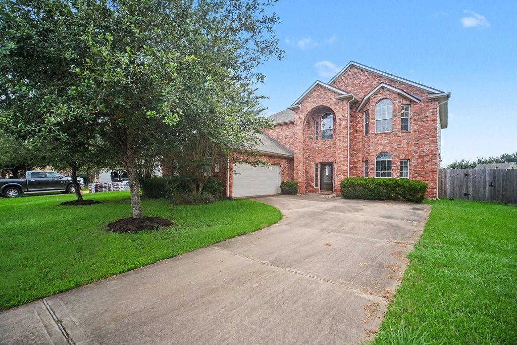 2014 Orchard Spring Drive, Pearland, TX 77581