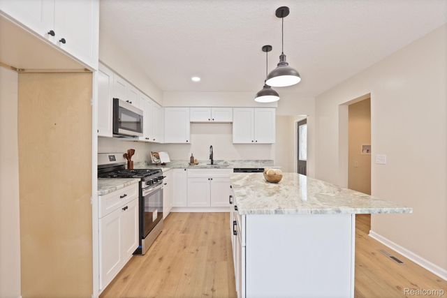 3937 Curtis Road, Bridgeport Charter Township, MI 48415