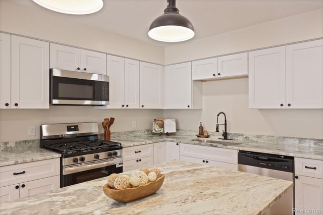 3937 Curtis Road, Bridgeport Charter Township, MI 48415