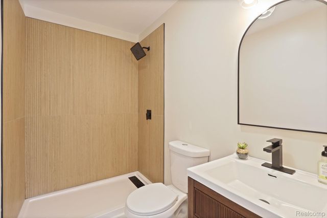 3937 Curtis Road, Bridgeport Charter Township, MI 48415