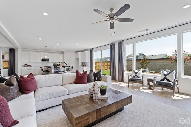 3304 Laurel Hill Lane, Shafter, CA 93263