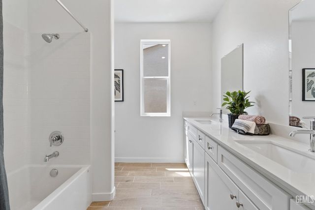 3304 Laurel Hill Lane, Shafter, CA 93263