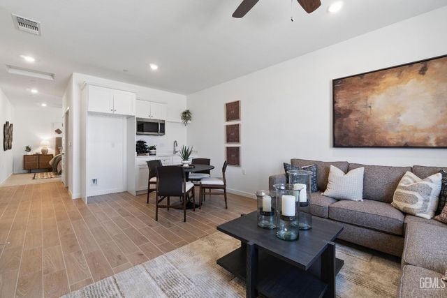 3304 Laurel Hill Lane, Shafter, CA 93263