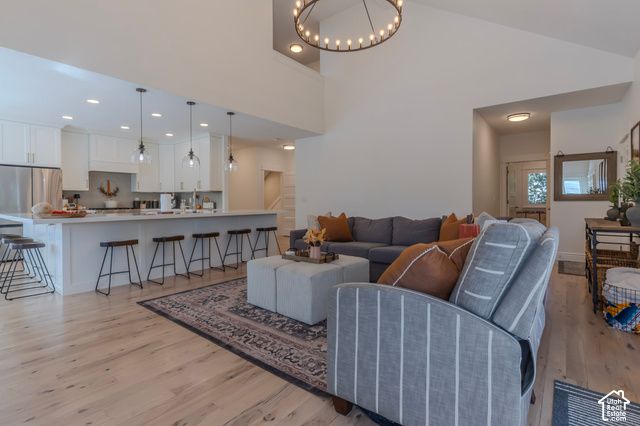 11631 S LAKE RUN RD, South Jordan, UT 84009