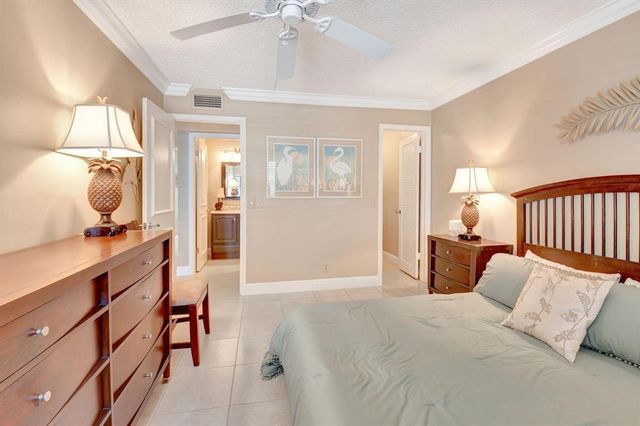 595 Normandy M, Delray Beach, FL 33484