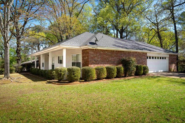 1000 Camille Dr, Longview, TX 75605