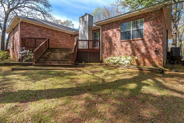 1000 Camille Dr, Longview, TX 75605