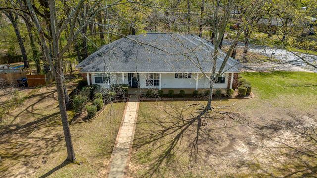 1000 Camille Dr, Longview, TX 75605