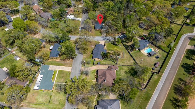 1000 Camille Dr, Longview, TX 75605