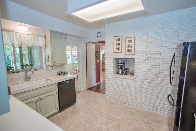 294 San Bruno Avenue, Fresno, CA 93704