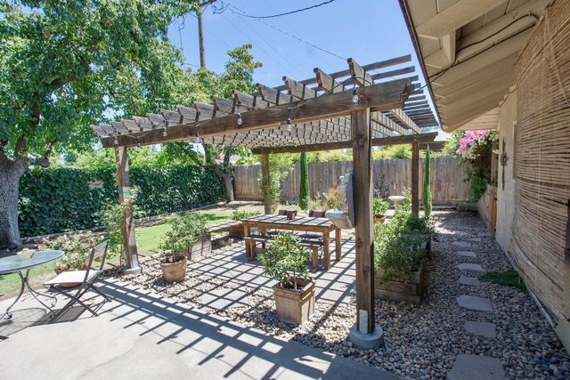 294 San Bruno Avenue, Fresno, CA 93704