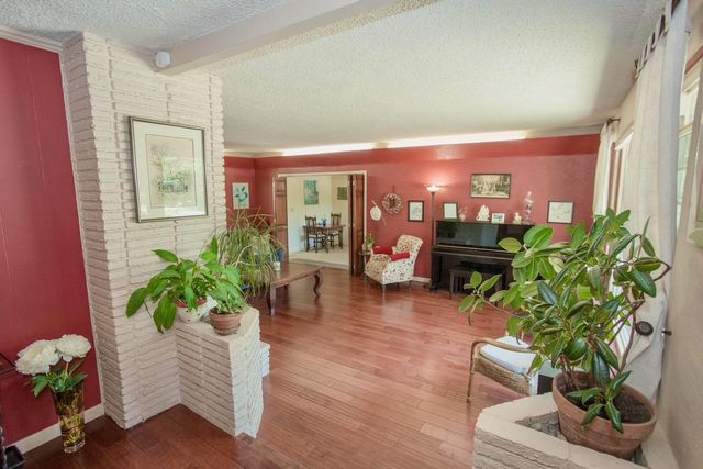 294 San Bruno Avenue, Fresno, CA 93704