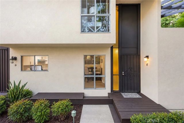 251 Casuda Canyon E, Monterey Park, CA 91754