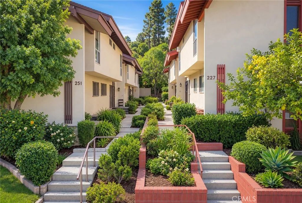 251 Casuda Canyon E, Monterey Park, CA 91754