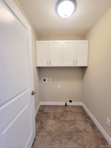 13096 Westwinds Drive, Fenton Charter Township, MI 48451