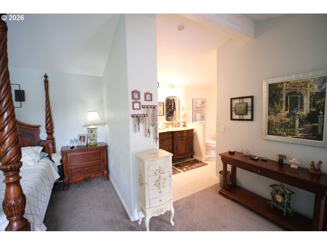 70214 LAKEWOOD Rd, North Bend, OR 97459