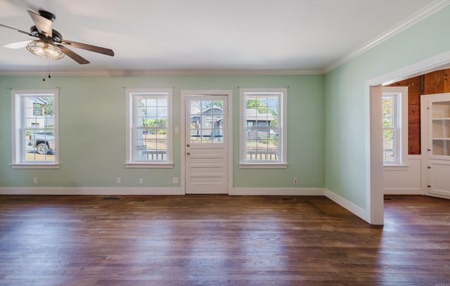 2801 W 6th Street, Little Rock, AR 72205