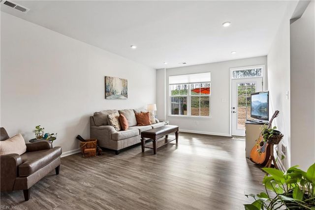 3420 Foxglove DR, Toano, VA 23168