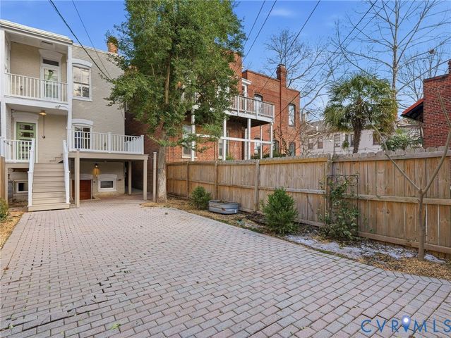 2305 Grove Ave, Richmond, VA 23220