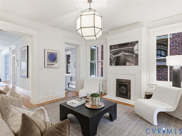 2305 Grove Ave, Richmond, VA 23220