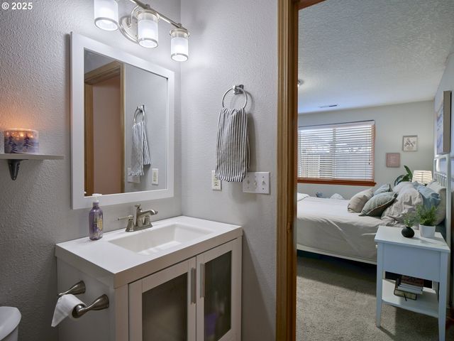 1312 Nw 13TH St, Battle Ground, WA 98604