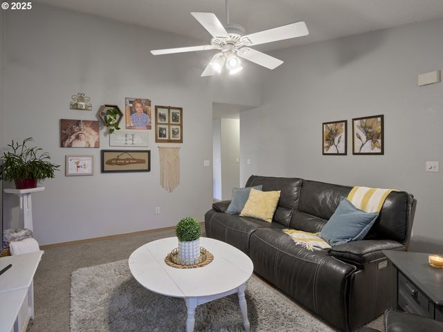 1312 Nw 13TH St, Battle Ground, WA 98604