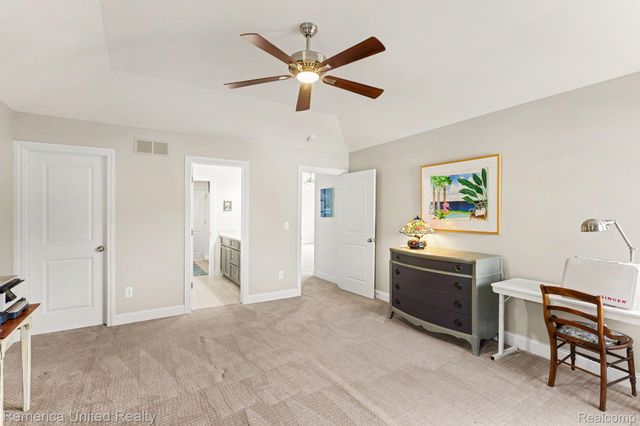 307 River Wood Trail S 2, Milford Village, MI 48381
