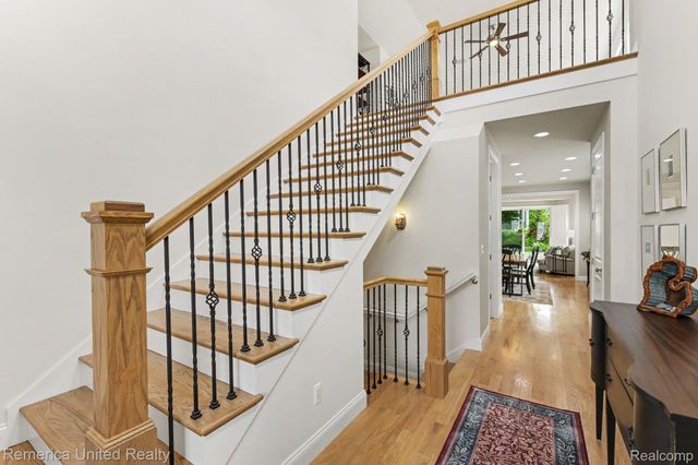 307 River Wood Trail S 2, Milford Village, MI 48381