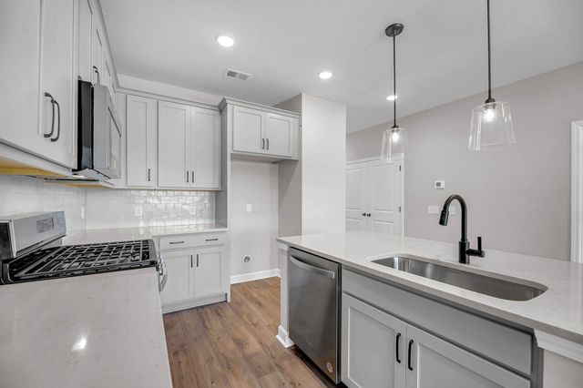 902 Dusk Drive, Summerville, SC 29486