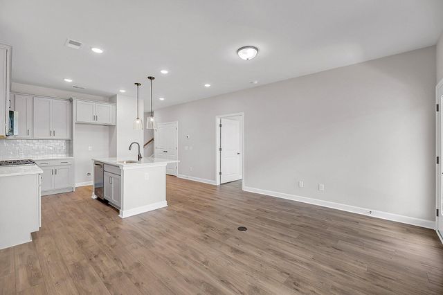 902 Dusk Drive, Summerville, SC 29486