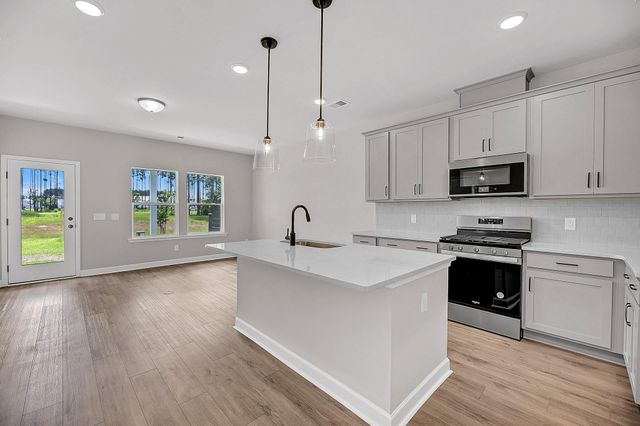 902 Dusk Drive, Summerville, SC 29486