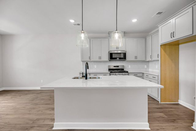 902 Dusk Drive, Summerville, SC 29486