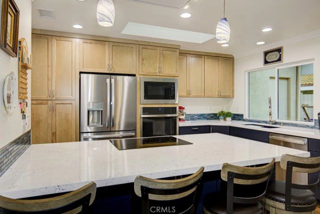 5231 Moya, Laguna Woods, CA 92637