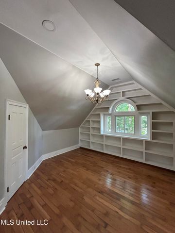 1024 Walnut Street, Ocean Springs, MS 39564