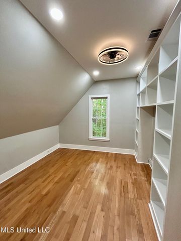 1024 Walnut Street, Ocean Springs, MS 39564