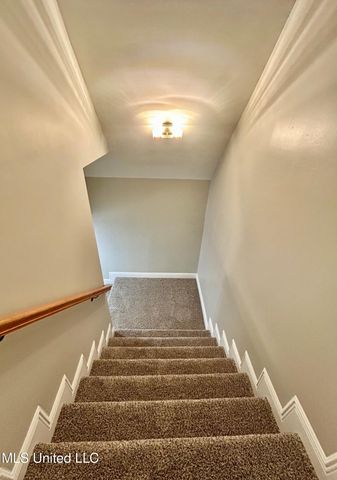1024 Walnut Street, Ocean Springs, MS 39564