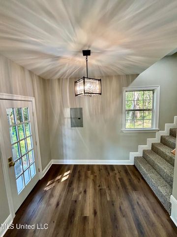 1024 Walnut Street, Ocean Springs, MS 39564