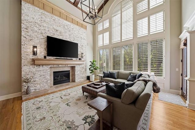 14204 Bluejacket Street, Overland Park, KS 66221