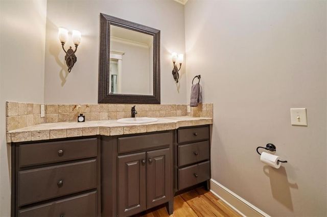 14204 Bluejacket Street, Overland Park, KS 66221