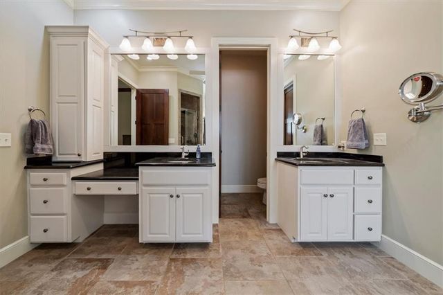14204 Bluejacket Street, Overland Park, KS 66221